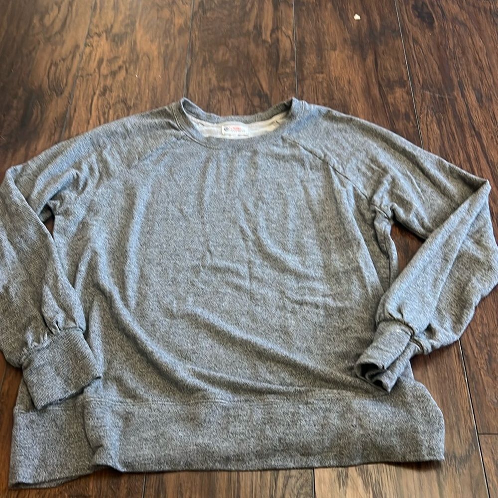 Sundry For Evereve Womens Long Sleeve sweatshirt grey size S EUC stay warm &cozy